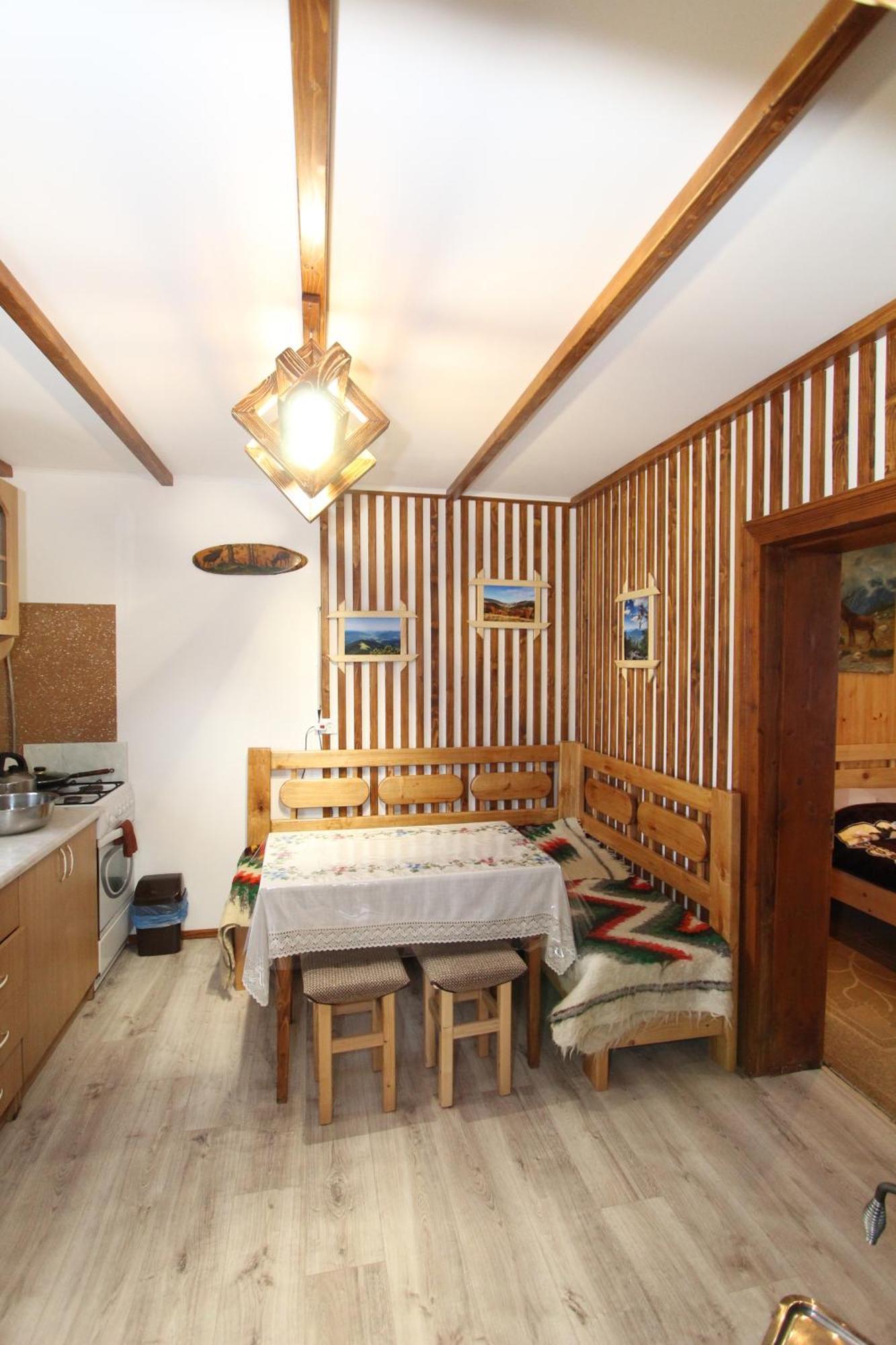 Будиночок Для Щастя Yaremche Luaran gambar