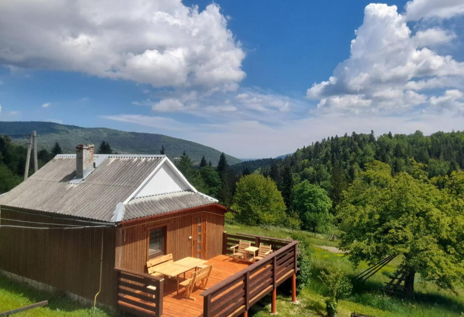Будиночок Для Щастя Yaremche Luaran gambar